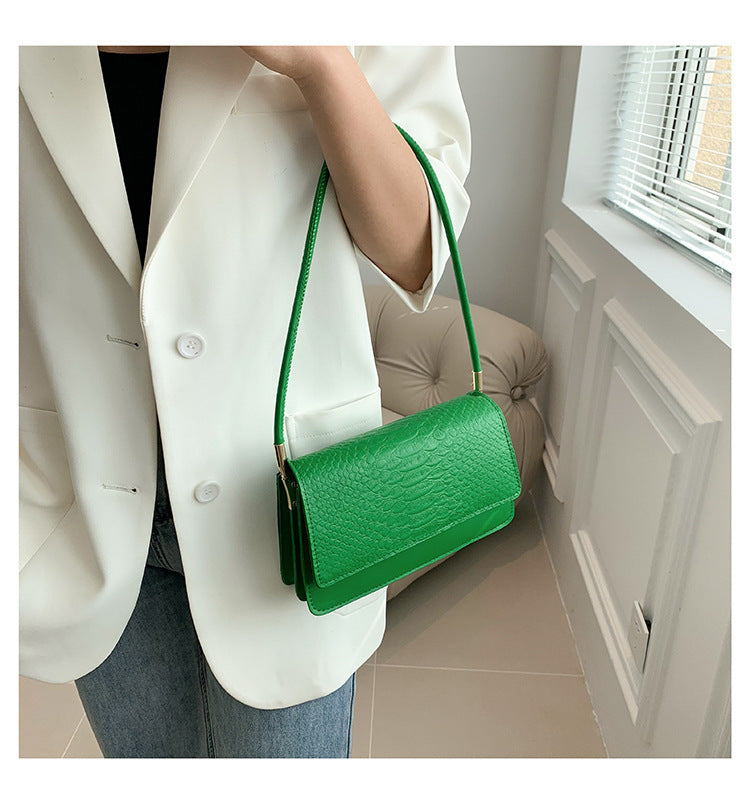 New Trendy Retro Textured Shoulder Bag