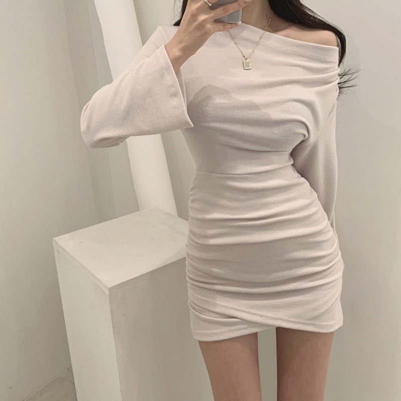 Slanted Shoulder Pleated Long-sleeved Dress Slim Fit