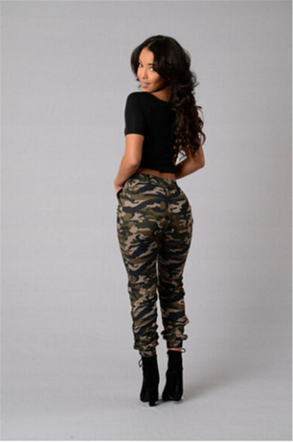 Print camouflage trousers