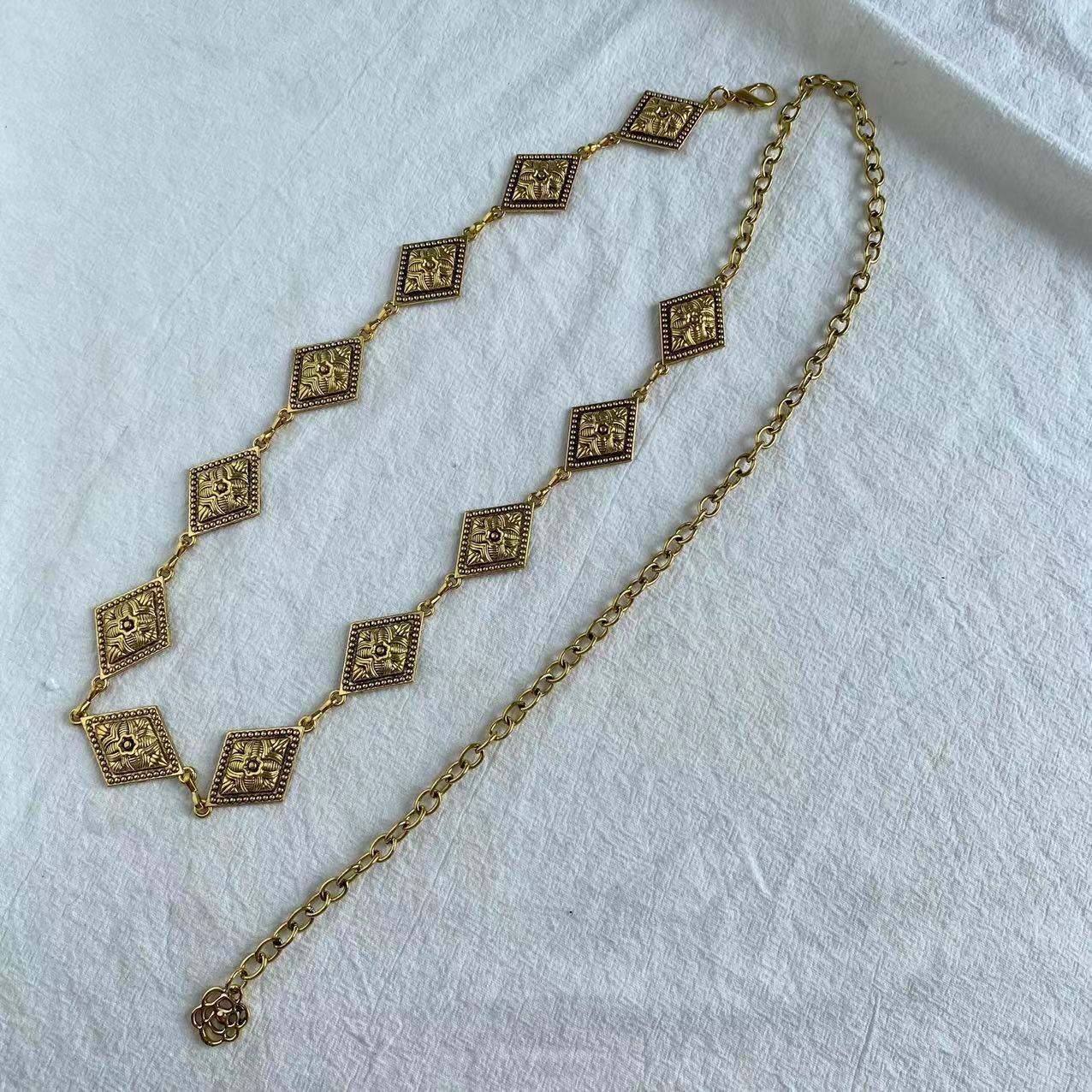 Women's Carved Geometric Retro Waist Chain