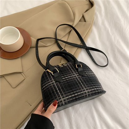 Fashionable Simple New Western Style Shoulder Messenger Bag