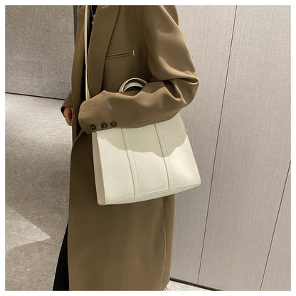 Retro Simple Elegant Commuter Bag Women