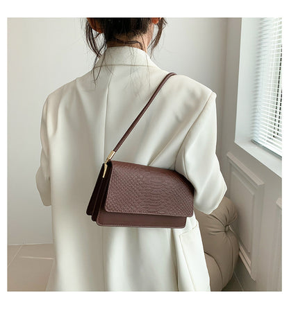 New Trendy Retro Textured Shoulder Bag