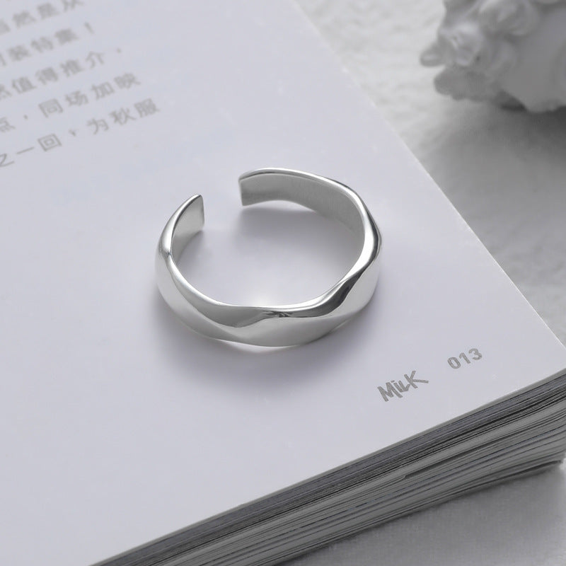 Cool Style Personalized Simple Mobius Strip Ring For Men