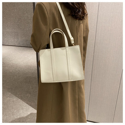 Retro Simple Elegant Commuter Bag Women